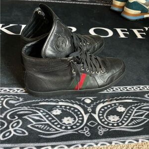 Gucci guccissima black